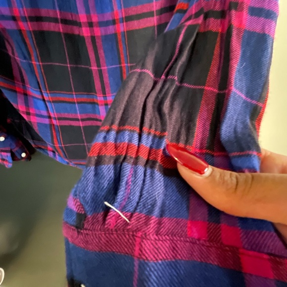 Banana Republic Dillon Classic Fit button front Flannel - Picture 5 of 5